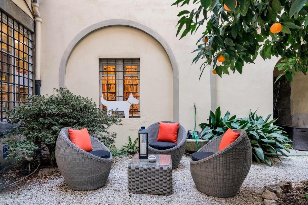 Casa Cenami Apartment Lucca Bagian luar foto